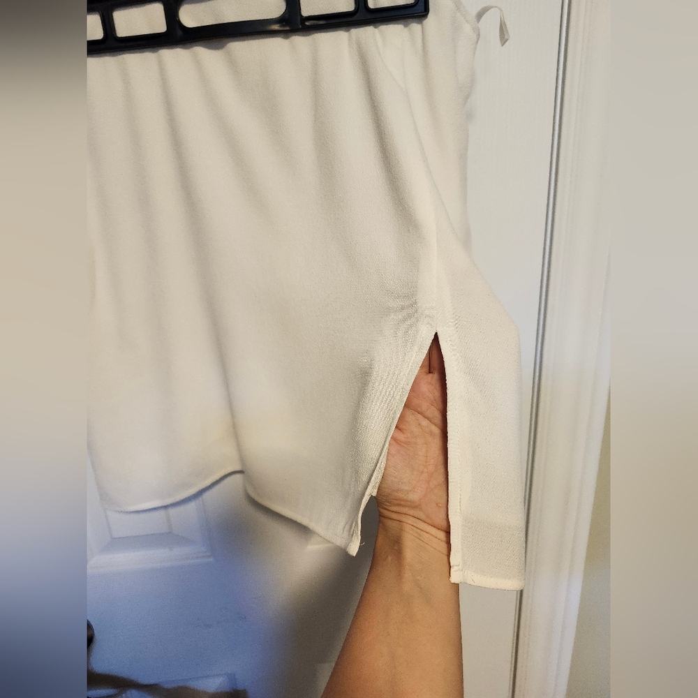 3/$50 Aritzia Sunday Best White Skirt - Picture 3 of 4